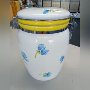VINTAGE INSPIRADO STONELITE SEATTLE USA CANISTER COOKIE JAR FLOWERS DESIGN.